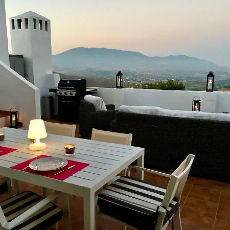 La Casa Del Vino Ojén